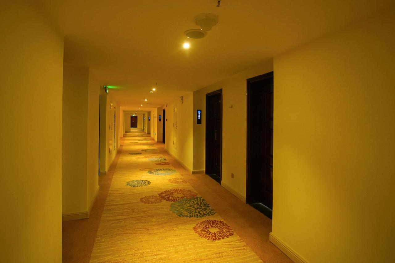 Grand Park Hotel Μανταλέι Εξωτερικό φωτογραφία