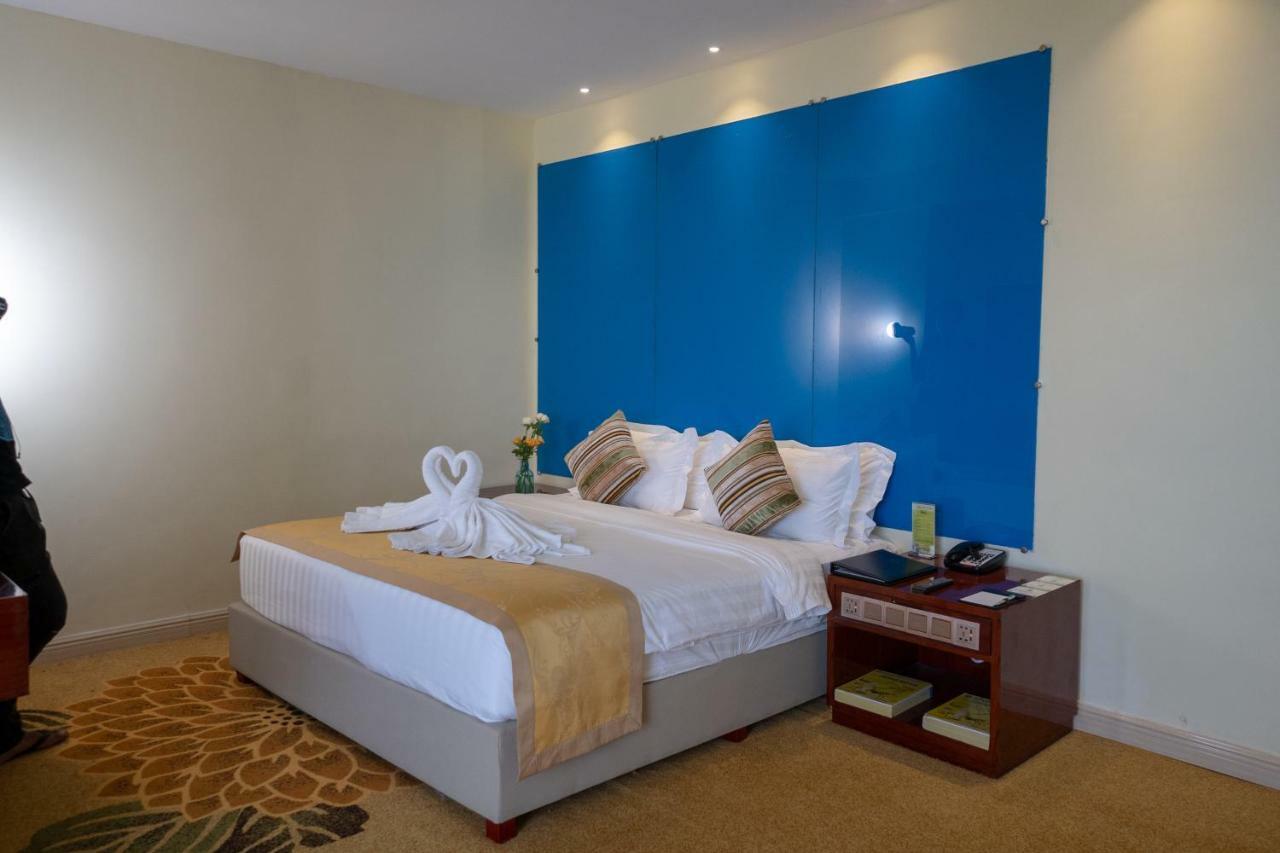 Grand Park Hotel Μανταλέι Εξωτερικό φωτογραφία