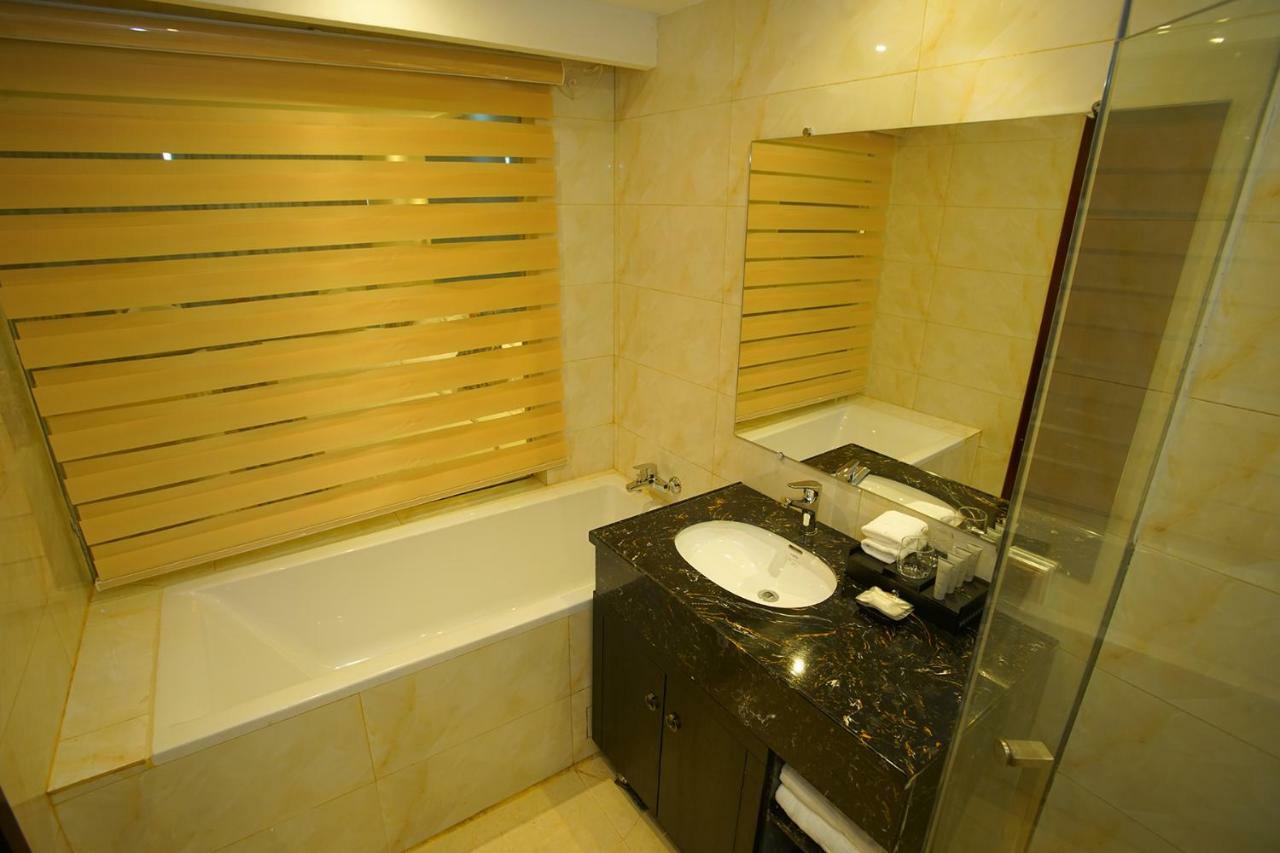 Grand Park Hotel Μανταλέι Εξωτερικό φωτογραφία